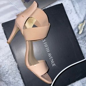 Saks fifth avenue nude patent heeled sandals